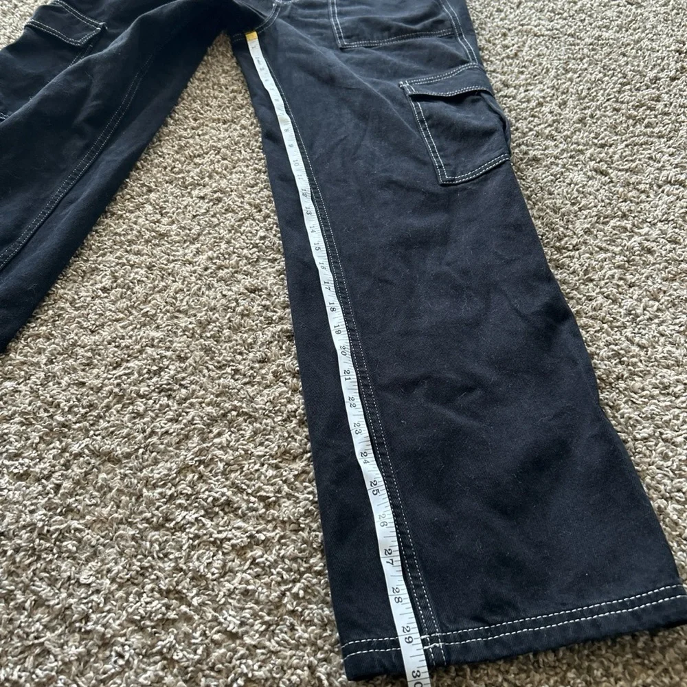 BDG Contrast Stitch Skate Jean in Black w/ white stitching, labeled size W27. - Picture 4 of 7